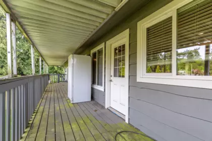 Hallway Photo of 20281 47a Avenue, Langley, BC
