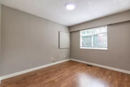 Laundry Room Photo of 20281 47a Avenue, Langley, BC