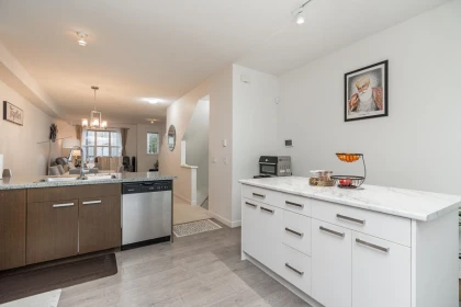 Kitchen Photo of 9 14838 61 Avenue, Surrey, BC