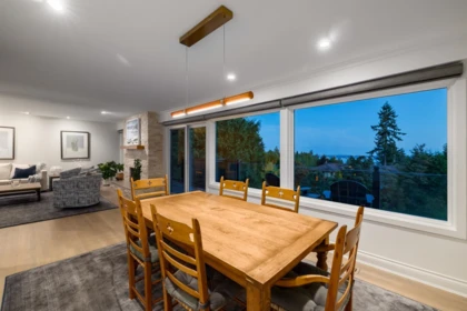 Kitchen Photo of 4615 Woodgreen Drive, West Vancouver, BC