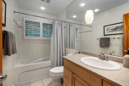 Laundry Room Photo of 4615 Woodgreen Drive, West Vancouver, BC