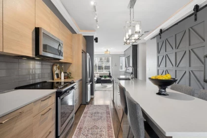 Breakfast Nook Photo of 701 18505 Laurensen Place, Surrey, BC