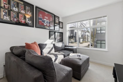 Hot Tub / Spa Photo of 701 18505 Laurensen Place, Surrey, BC
