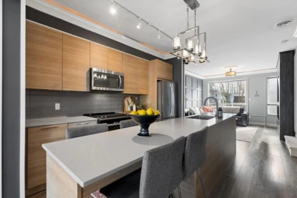 Kitchen Island Photo of 701 18505 Laurensen Place, Surrey, BC