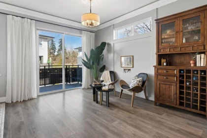 Kitchen Photo of 701 18505 Laurensen Place, Surrey, BC