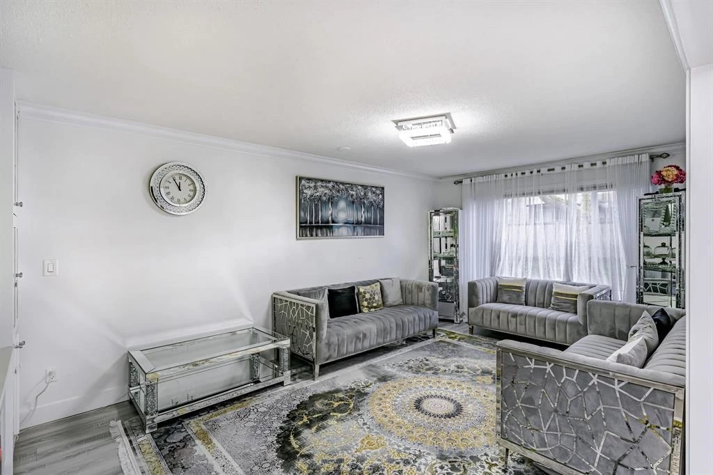 Living Room Photo of 13232 82 Avenue, Surrey, BC