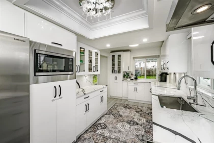 Kitchen Island Photo of 13232 82 Avenue, Surrey, BC