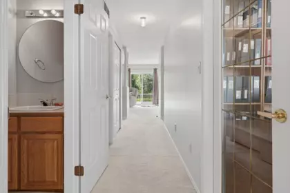 Walk-In Closet Photo of 1 20484 53 Avenue, Langley, BC