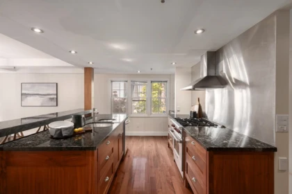 Breakfast Nook Photo of 1935 W 12th Avenue, Vancouver, BC