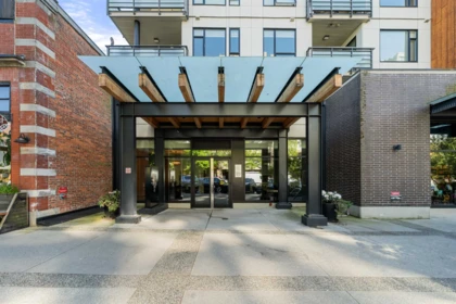 301 123 W 1st Street, North Vancouver, BC, North Vancouver — Apartment/Condo for sale
