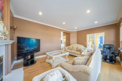 Primary Bedroom Photo of 7287 Pandora Street, Burnaby, BC