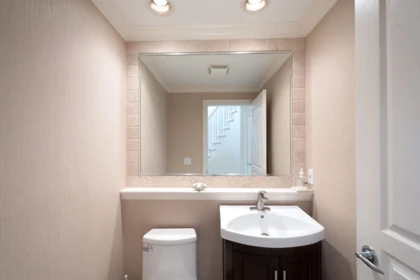 Guest Bathroom Photo of 43 Point Terrace, West Vancouver, BC