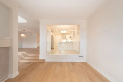 Primary Bathroom Photo of 43 Point Terrace, West Vancouver, BC