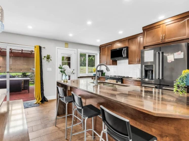 Breakfast Nook Photo of 14686 St. Andrews Drive, Surrey, BC