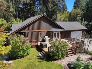 Backyard Photo of 8071 Wildwood Road, Halfmoon Bay, BC