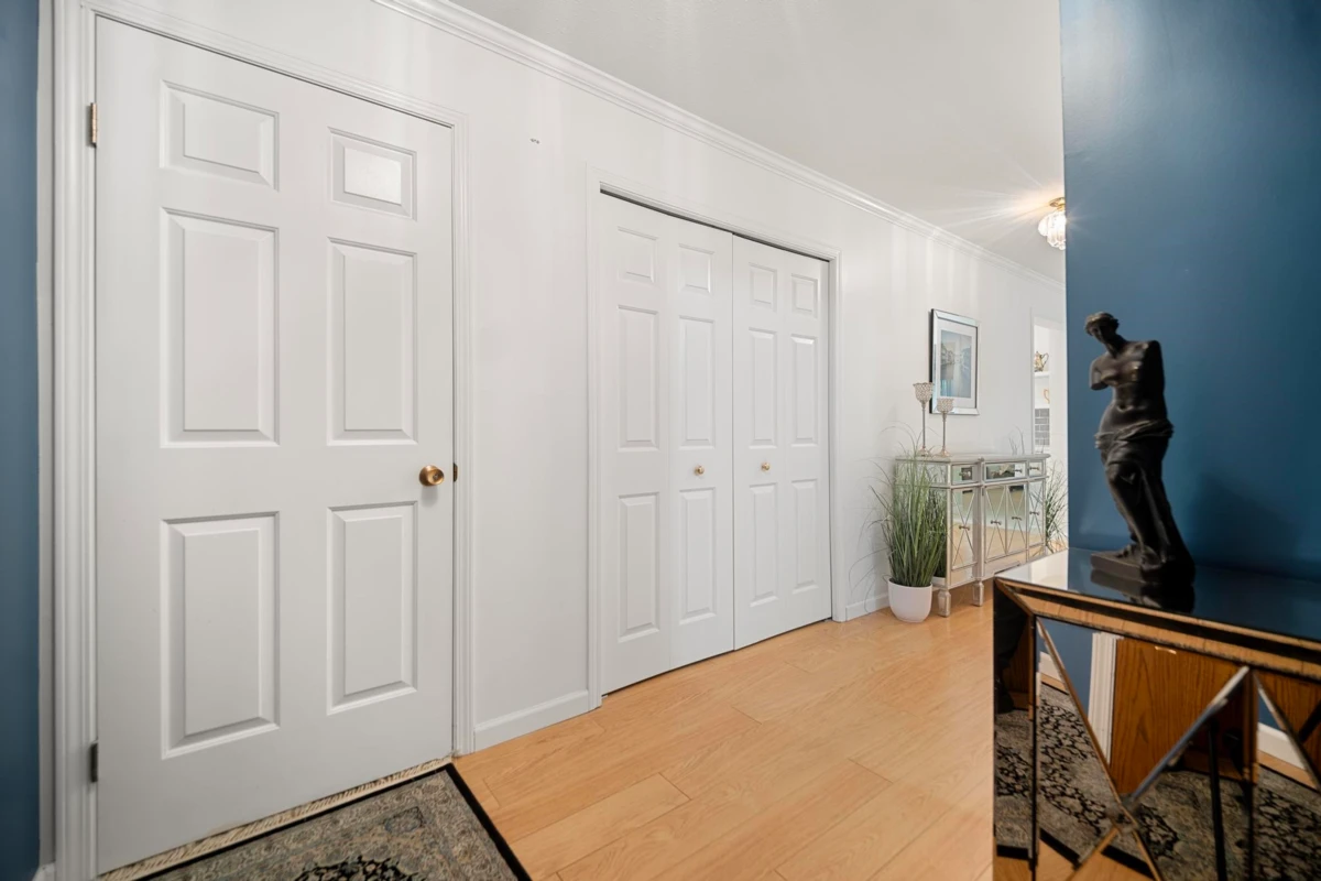 Living Room Photo of 106 15270 17 Avenue, Surrey, BC