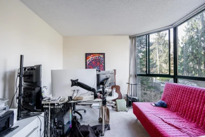 Staircase Photo of 401 121 Tenth Street, New Westminster, BC