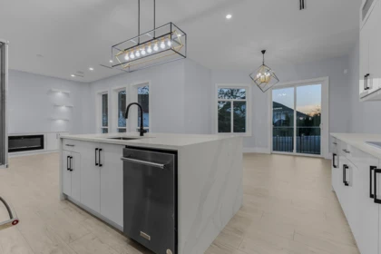 Basement Recreation Room Photo of 18764 62a Avenue, Surrey, BC