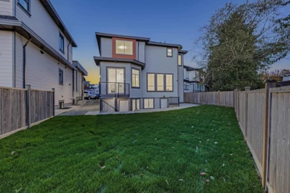 Fitness Center Photo Near 18764 62a Avenue, Surrey, BC