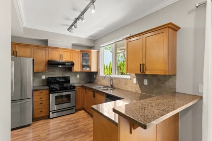 Kitchen Island Photo of 39 5999 Andrews Road, Richmond, BC