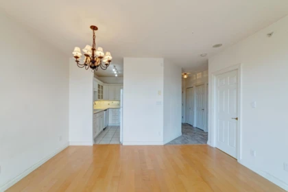 Breakfast Nook Photo of 504 2580 Tolmie Street, Vancouver, BC