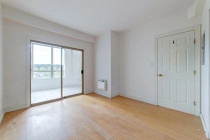 Walk-In Closet Photo of 504 2580 Tolmie Street, Vancouver, BC