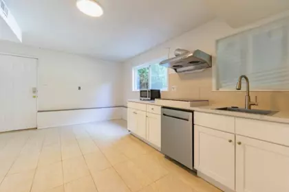 Laundry Room Photo of 5313 10 Avenue, Delta, BC