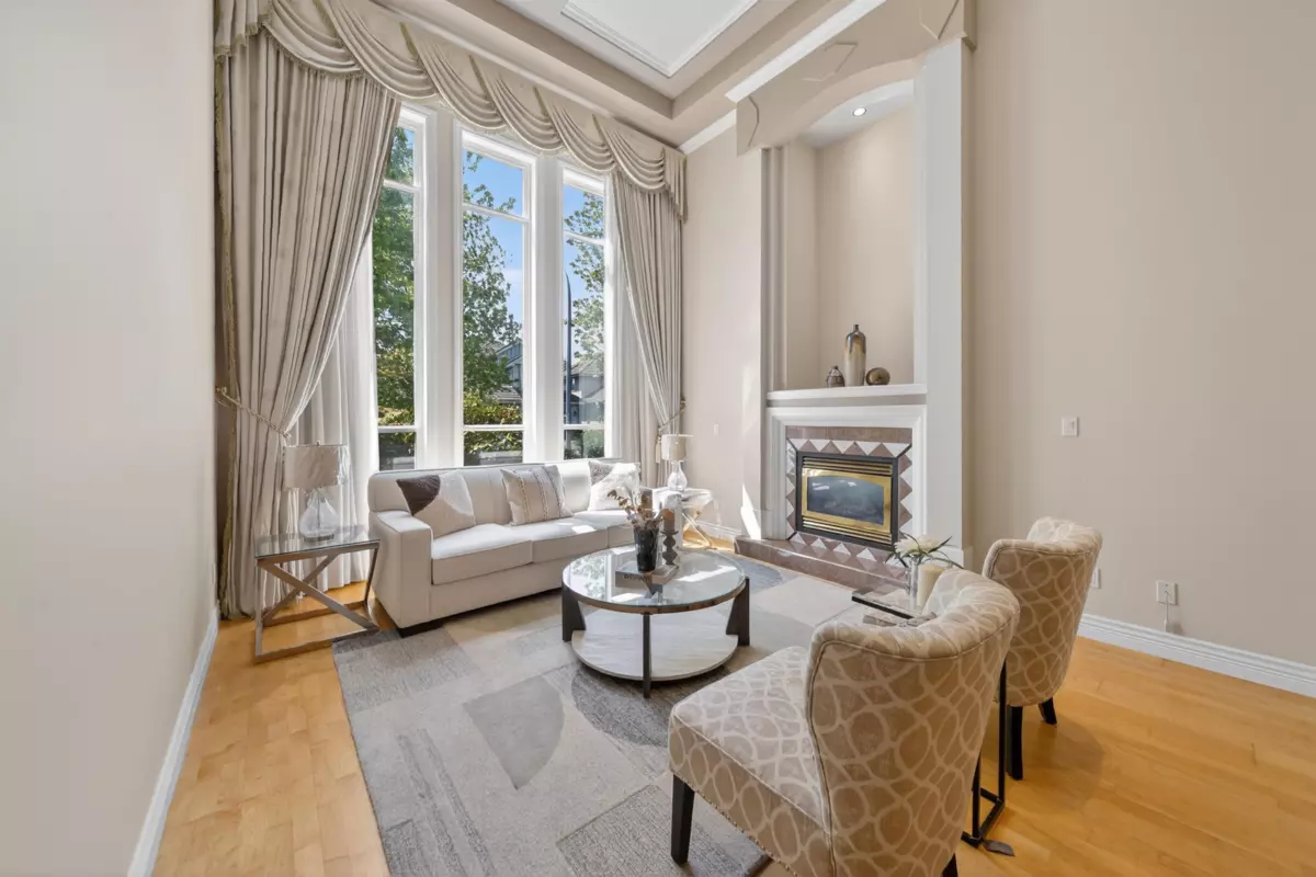 Living Room Photo of 3431 Tolmie Avenue, Richmond, BC