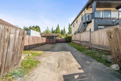 Office / Den Photo of 13077 72 Avenue, Surrey, BC