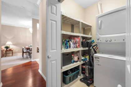 Hallway Photo of 340 3098 Guildford Way, Coquitlam, BC