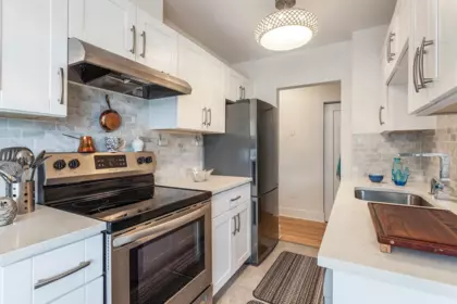 Office / Den Photo of 404 1425 Esquimalt Avenue, West Vancouver, BC