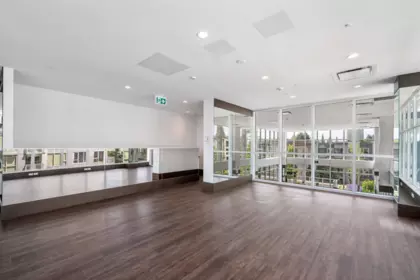 Entry Foyer Photo of 704 13350 Central Avenue, Surrey, BC