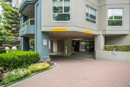 Fitness Center Photo Near 1505 1185 Quayside Drive, New Westminster, BC
