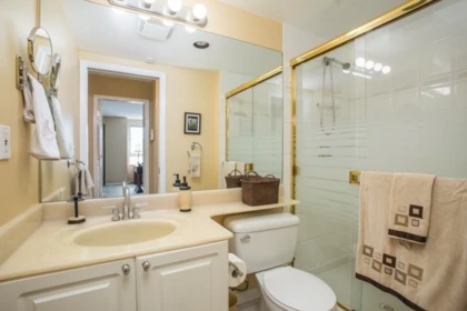 Guest Bathroom Photo of 1505 1185 Quayside Drive, New Westminster, BC