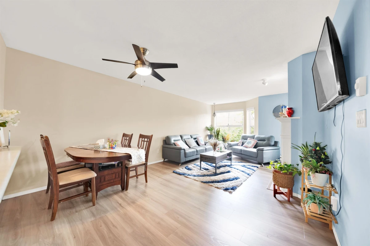 Family Room Photo of 308 15160 108 Avenue, Surrey, BC