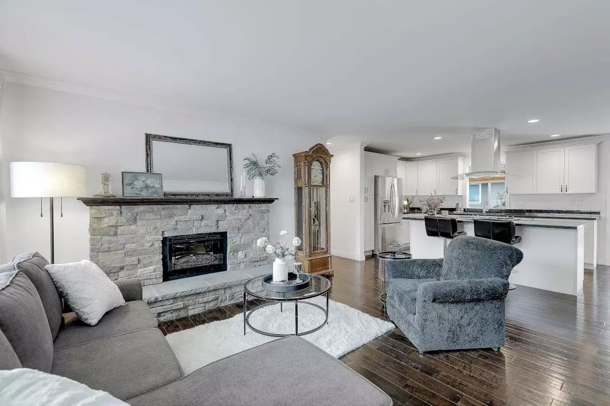 Dining Area Photo of 4046 205a Street, Langley, BC