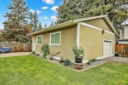 Hot Tub / Spa Photo of 4046 205a Street, Langley, BC