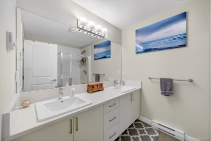 Entry Foyer Photo of 5 7169 208a Street, Langley, BC