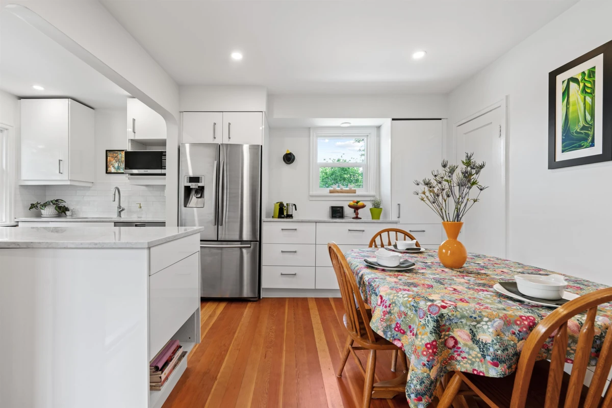 Dining Area Photo of 38 N Slocan Street, Vancouver, BC