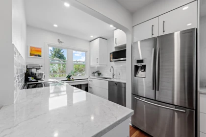 Breakfast Nook Photo of 38 N Slocan Street, Vancouver, BC