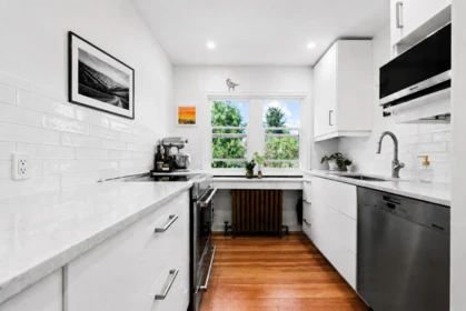 Kitchen Island Photo of 38 N Slocan Street, Vancouver, BC