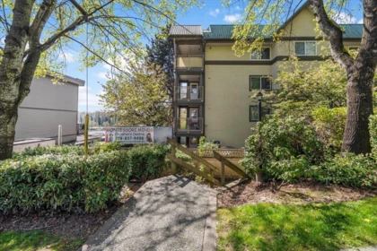 Front Yard Photo of 819 1310 Cariboo Street, New Westminster, BC