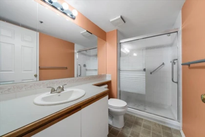 Hallway Photo of 819 1310 Cariboo Street, New Westminster, BC