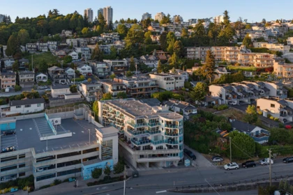 Aerial View of 502 14955 Victoria Avenue, White Rock, BC