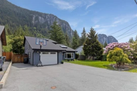 38582 Westway Avenue, Squamish, BC