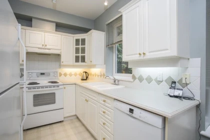 Kitchen Island Photo of 606 3001 Terravista Place, Port Moody, BC