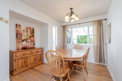 Breakfast Nook Photo of 5489 Maple Crescent, Delta, BC