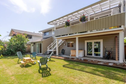 Front Yard Photo of 5489 Maple Crescent, Delta, BC