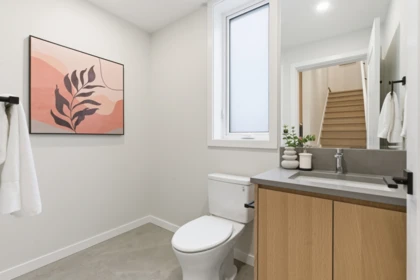 Guest Bathroom Photo of 2 2091 E 20th Avenue, Vancouver, BC