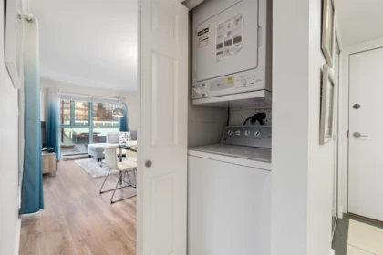 Office / Den Photo of 506 907 Beach Avenue, Vancouver, BC